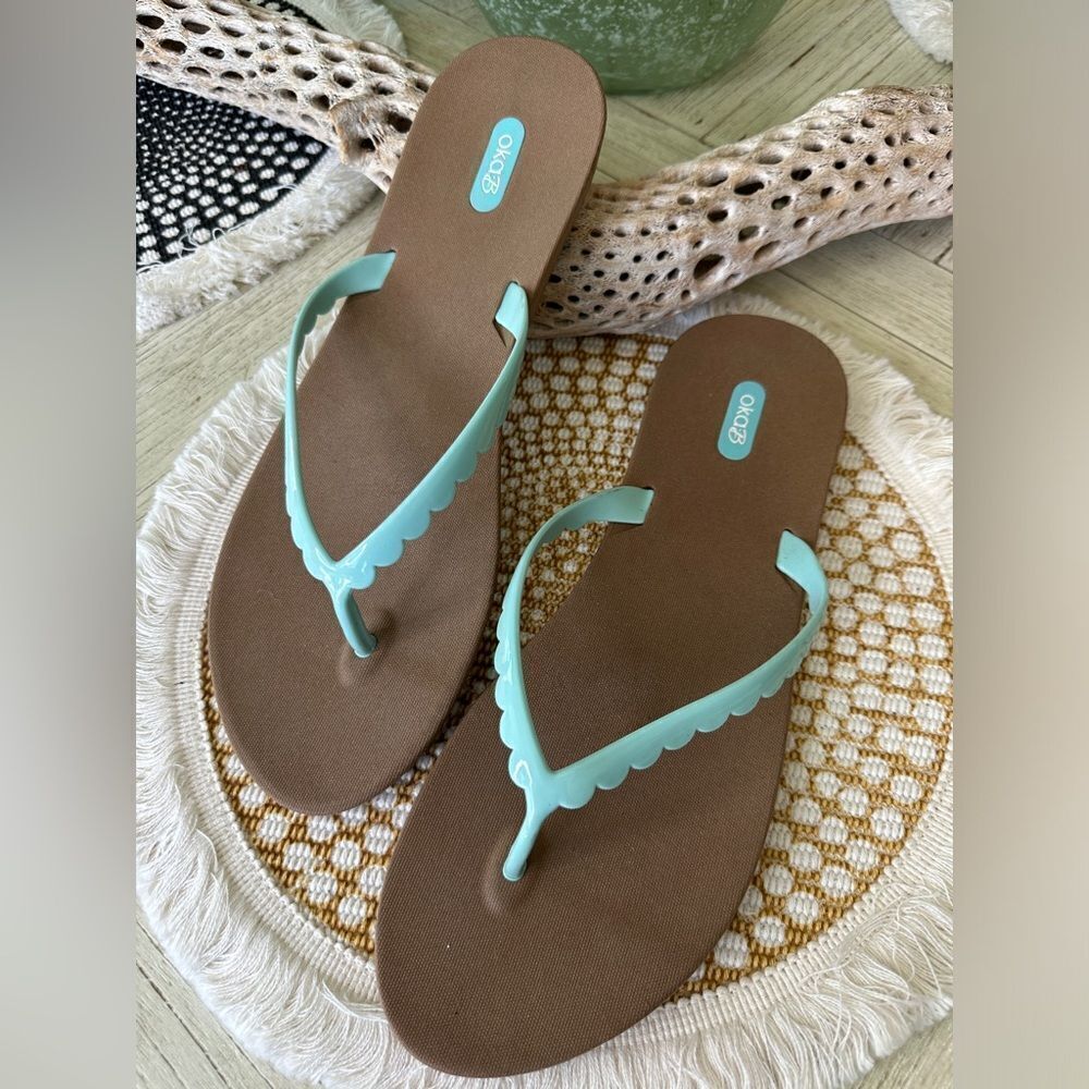 Okay B Bristol Flip Flops Toffee and Seafoam‎ Teal Women’s Size 11